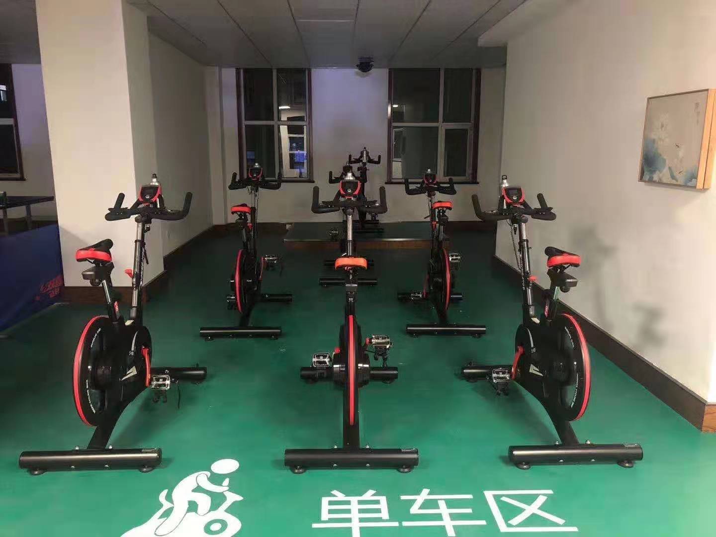 椭圆机和国产精品海角社区在线播放哪个好